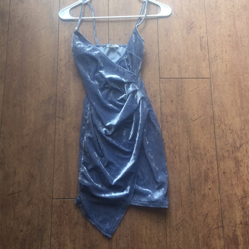 Gorgeous blue velvet dress